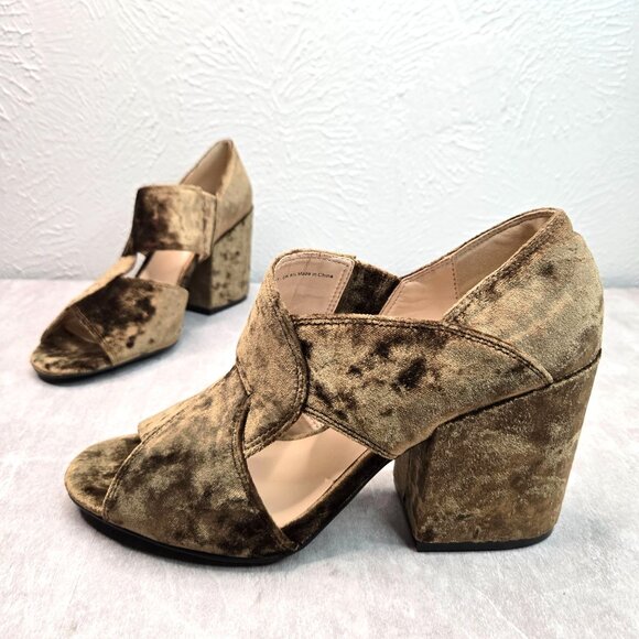 Cabi Interlock Chunky Block Heels Sz 11 Green Crushed Velvet Slip On Heeled Shoe - Picture 1 of 12